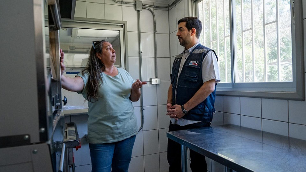 Productores caprinos de Tiltil podrán elaborar quesos de cabra con resolución sanitaria gracias a cocina comunitaria 2 image 2